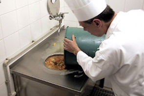Drtič do gastroprovozu LCD nebo komerční?